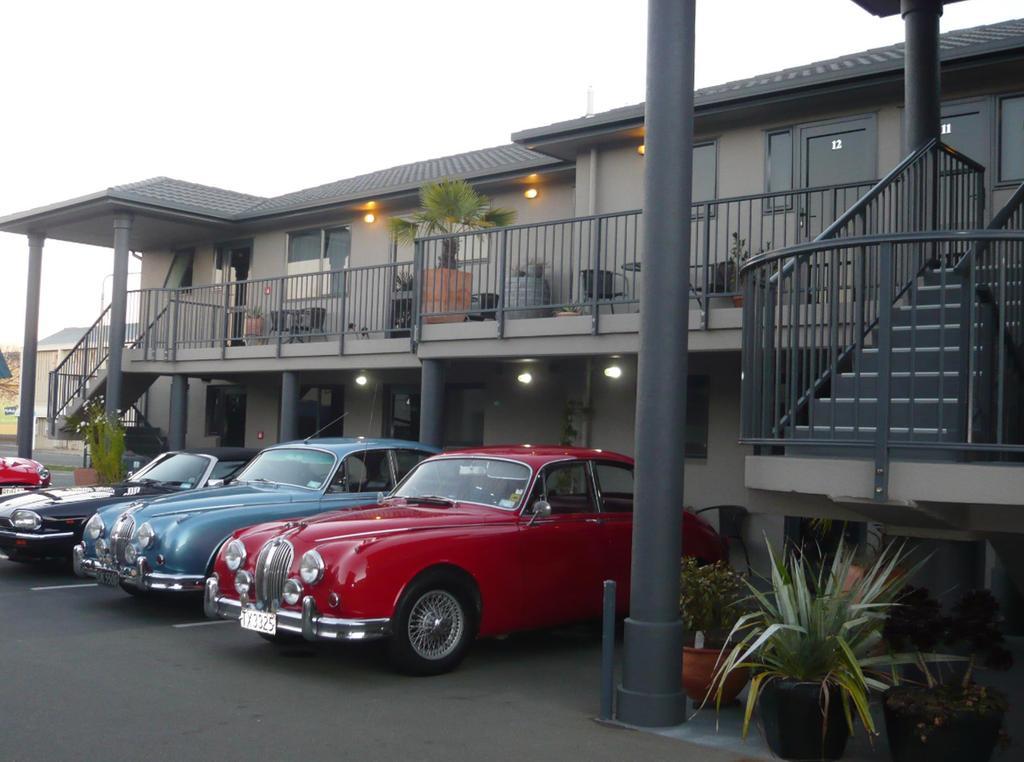 Blenheim Palms Motel Buitenkant foto